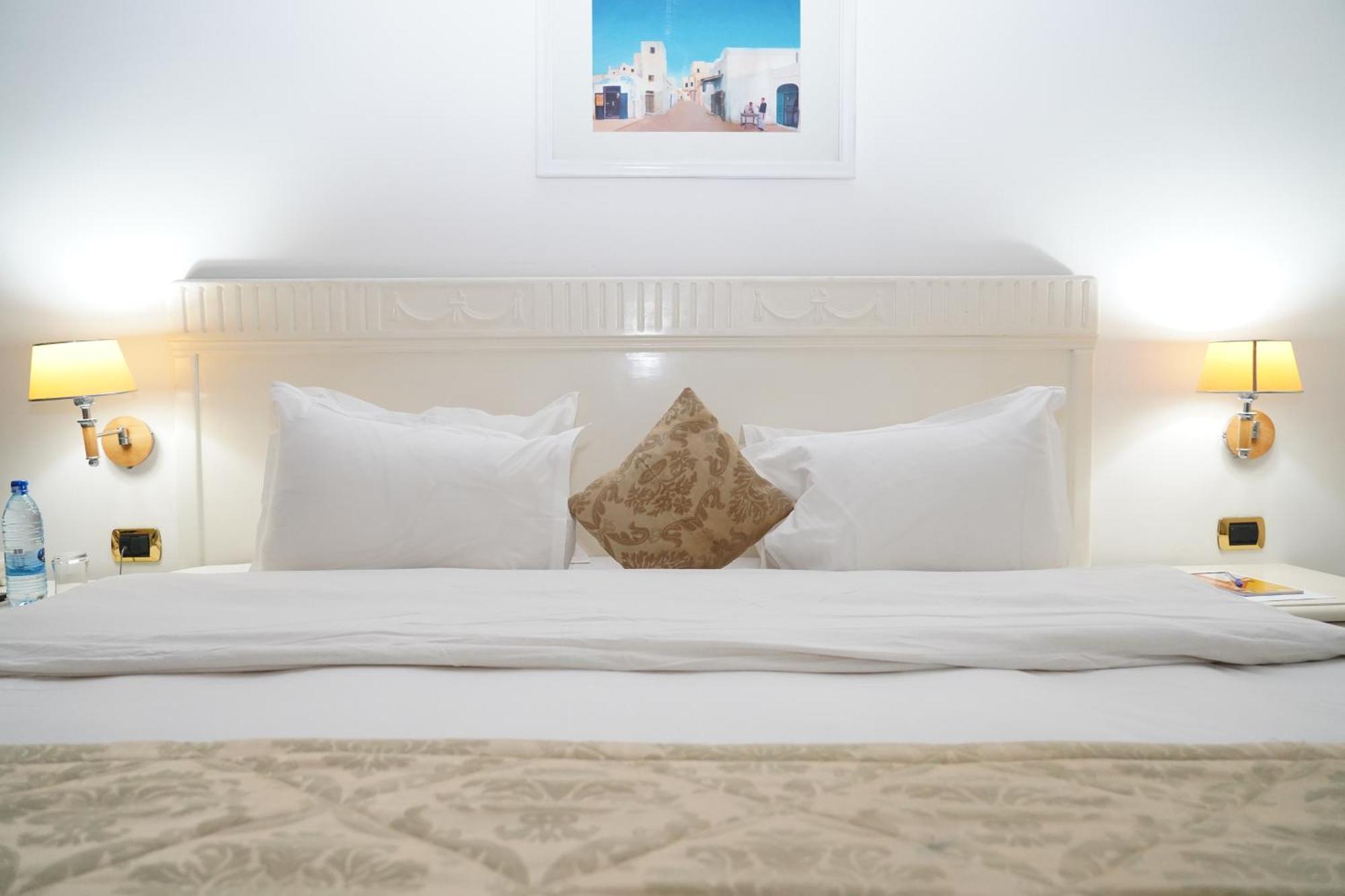 L'Amitie Hotel NʼDjamena Eksteriør billede